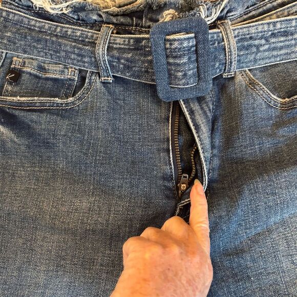 KanCan Women's High Rise Paperbag Denim Shorts Blue Size 7 Casual - Picture 5 of 12